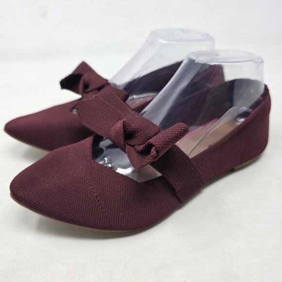Torrid Burgundy Bow Loafers Womens Size 7WW Slip On Flats - Picture 1 of 8